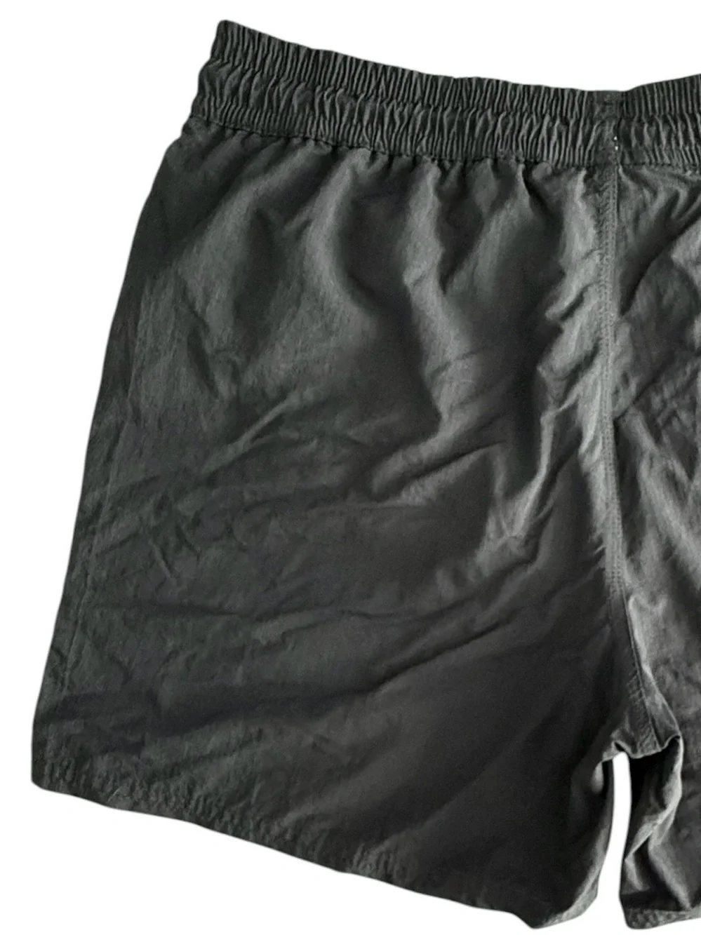 NWOT Oakley Beach Volley 16